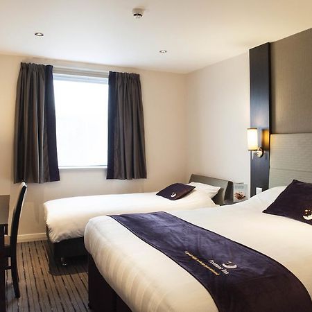 Premier Inn Uttoxeter Zewnętrze zdjęcie