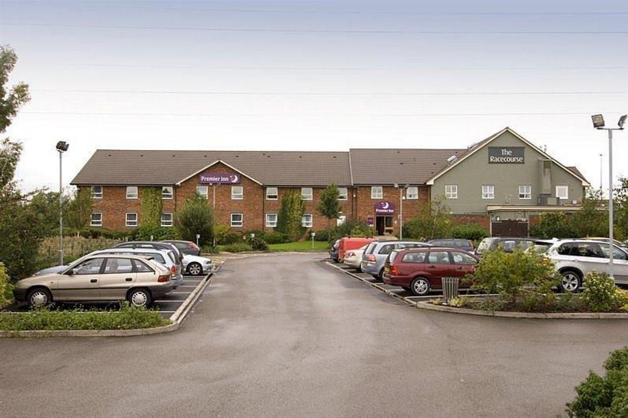 Premier Inn Uttoxeter Zewnętrze zdjęcie