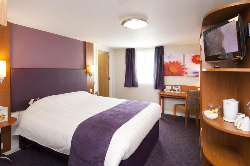 Premier Inn Uttoxeter Zewnętrze zdjęcie